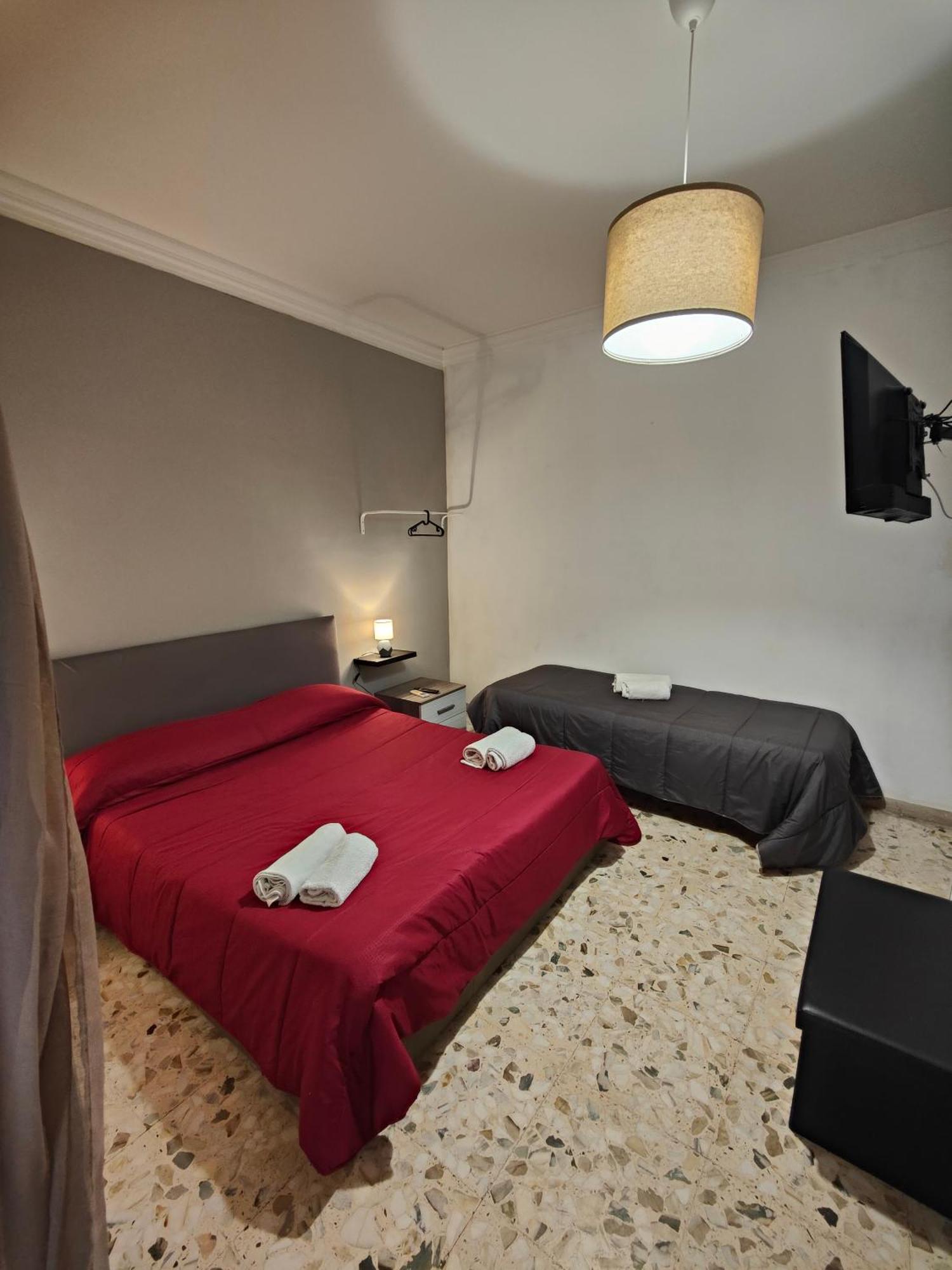 Etnea Gioeni House Suite Κατάνια Δωμάτιο φωτογραφία