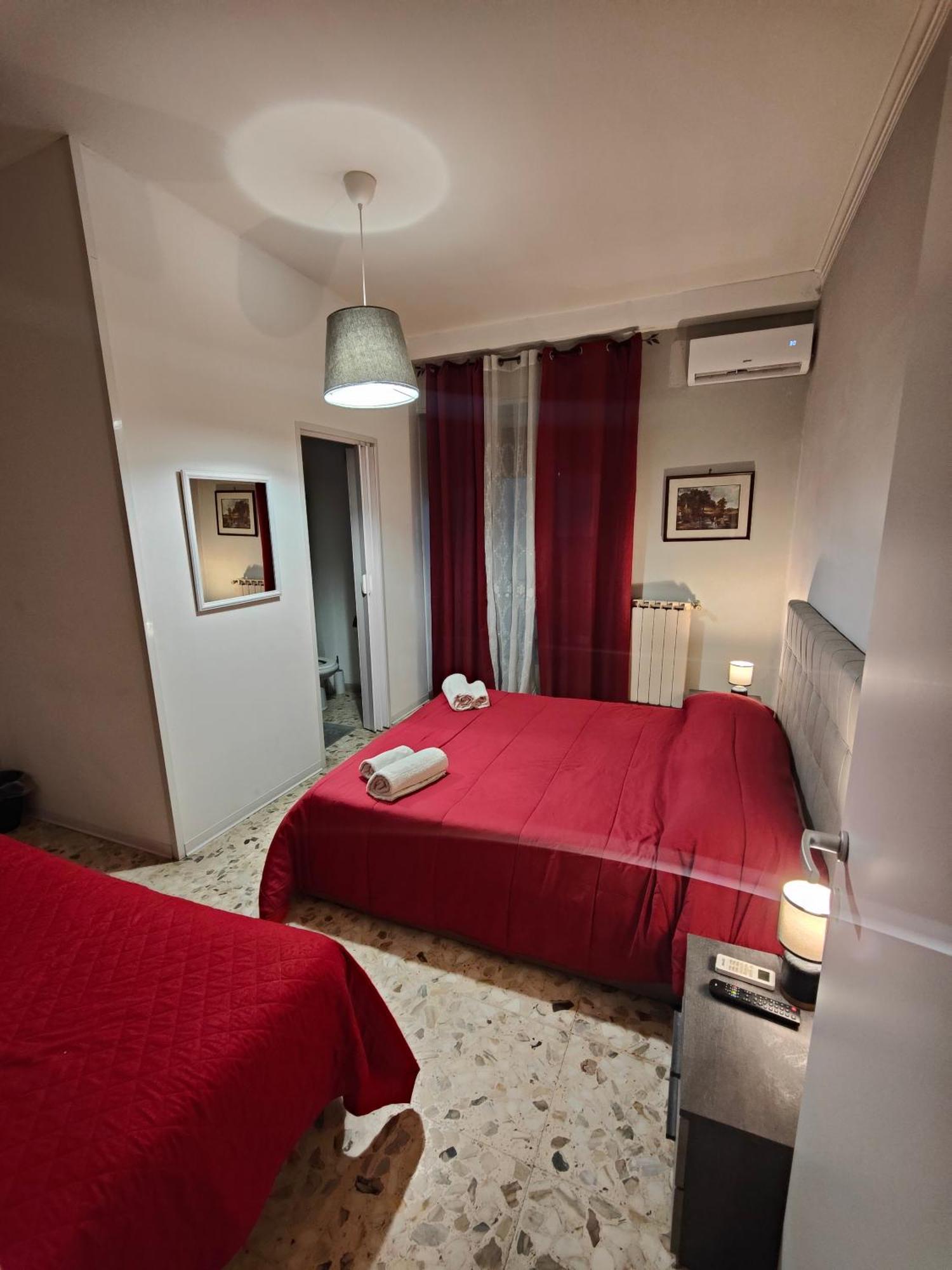 Etnea Gioeni House Suite Κατάνια Δωμάτιο φωτογραφία