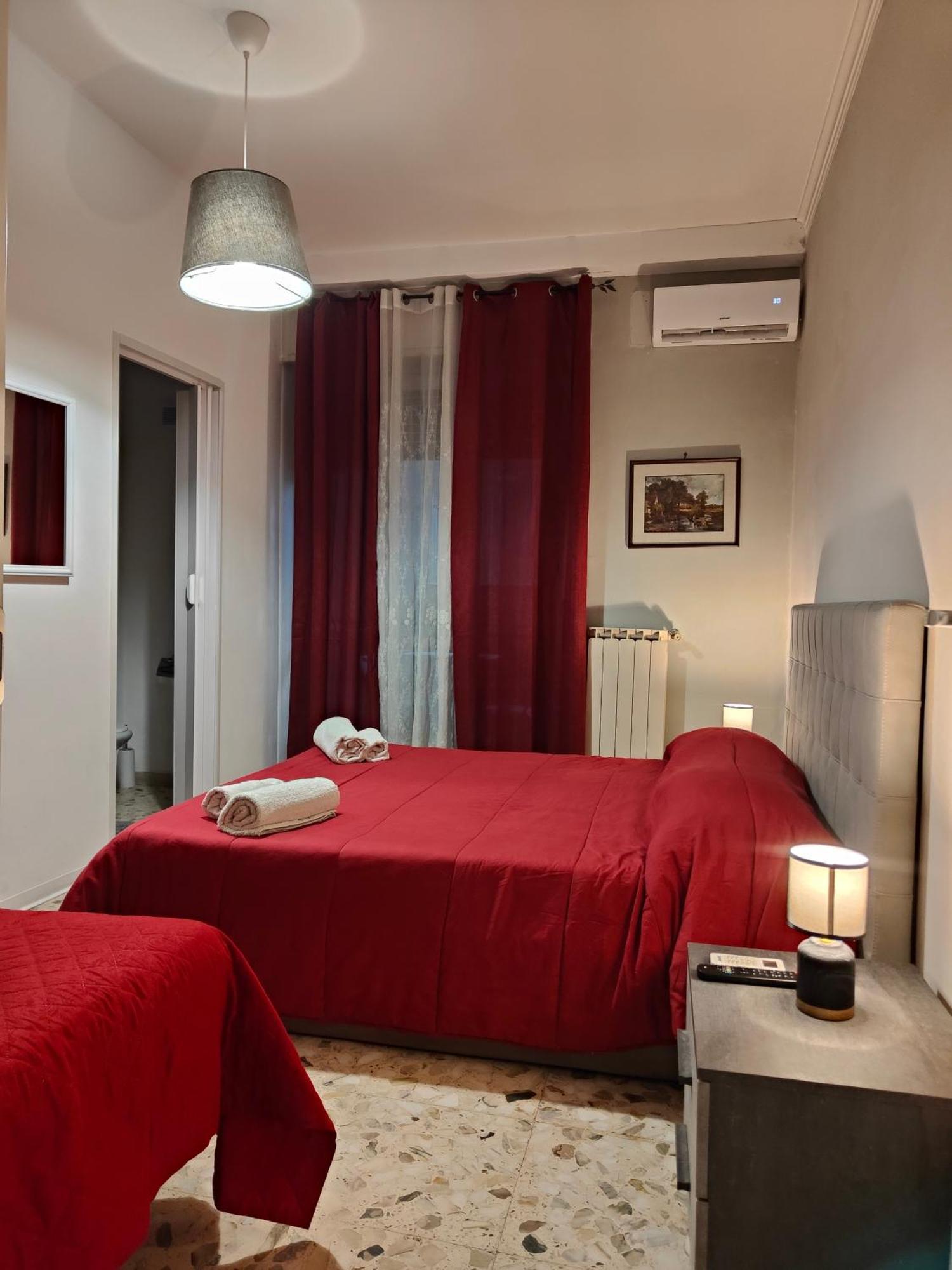 Etnea Gioeni House Suite Κατάνια Δωμάτιο φωτογραφία